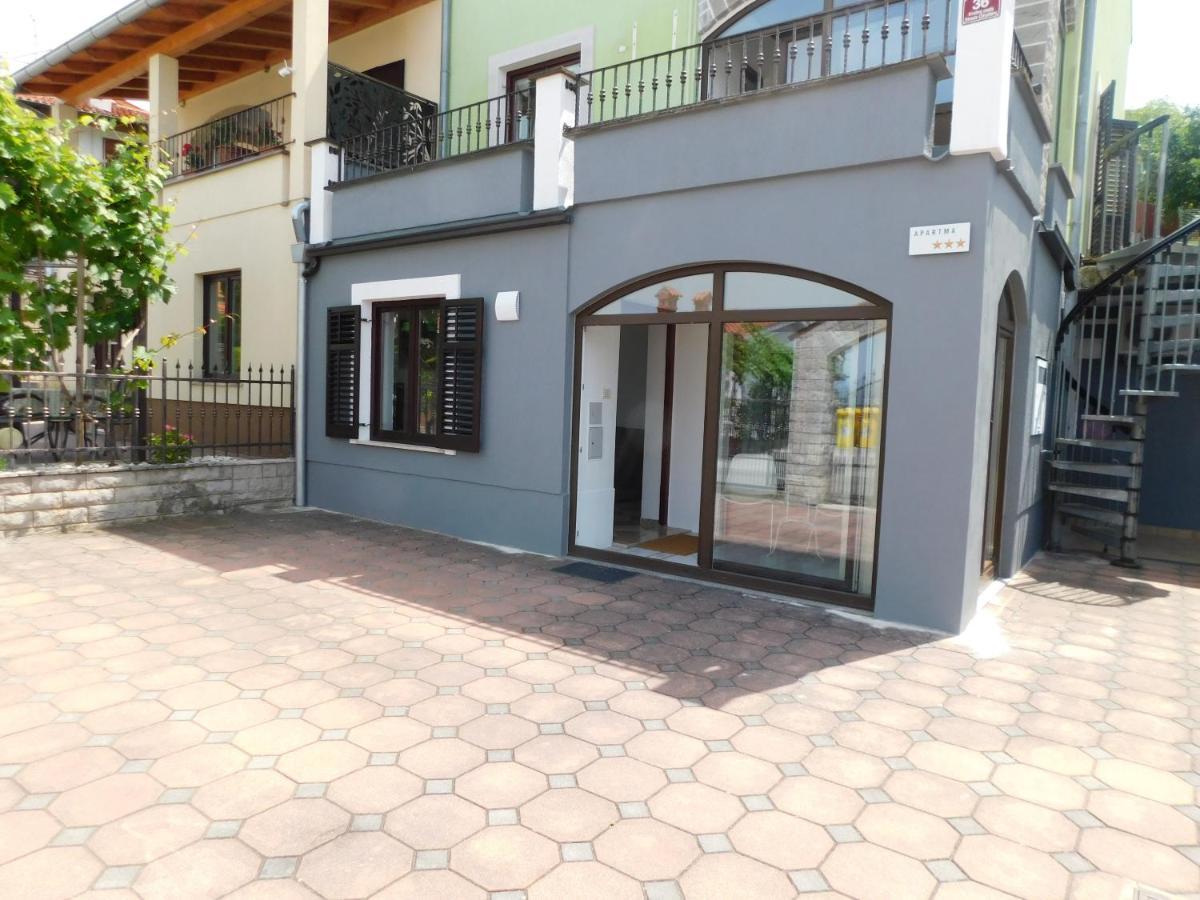Apartment Stella Копер Экстерьер фото